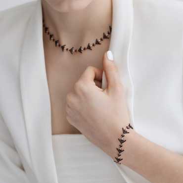 Rune 0.39 CT Diamond and Black Enamel Bracelet - Nev Jewellery (1)