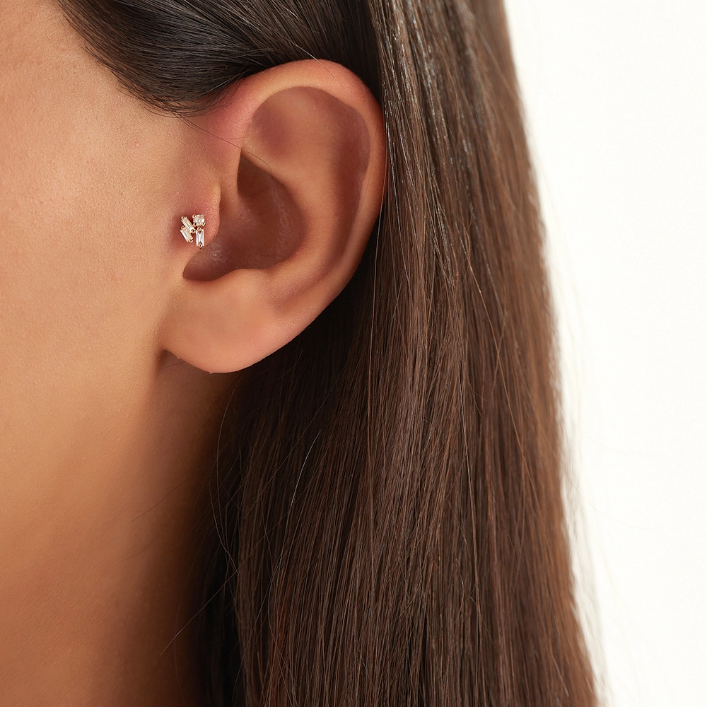 Seed 0.10 CT Baguette Cut Diamond Rose Gold Piercing - 2