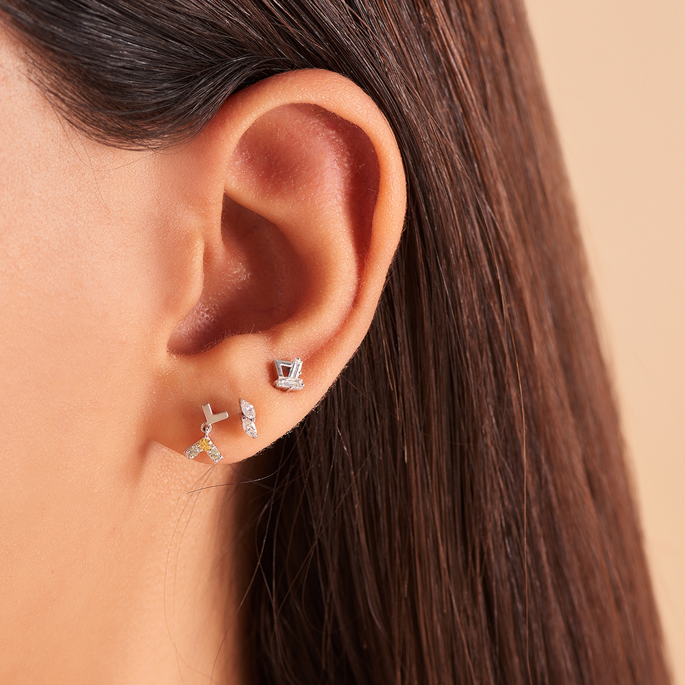 Tesi Baguette Cut Diamond White Gold Earring - Nev Jewellery (1)
