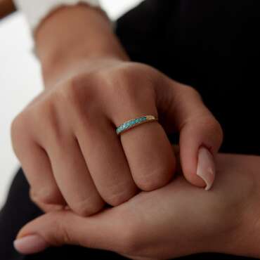 Firuze Sıra Taşlı Yüzük - NEV JEWELLERY