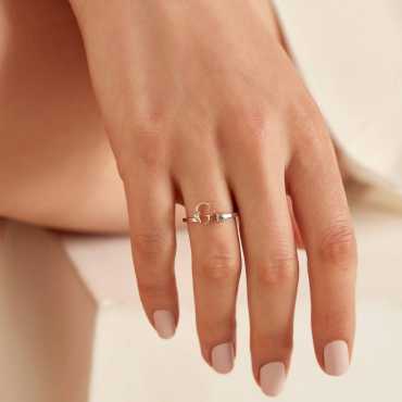 G Harf Green Safir ve Baget Pırlanta Taşlı Beyaz Altın Yüzük - Nev Jewellery (1)