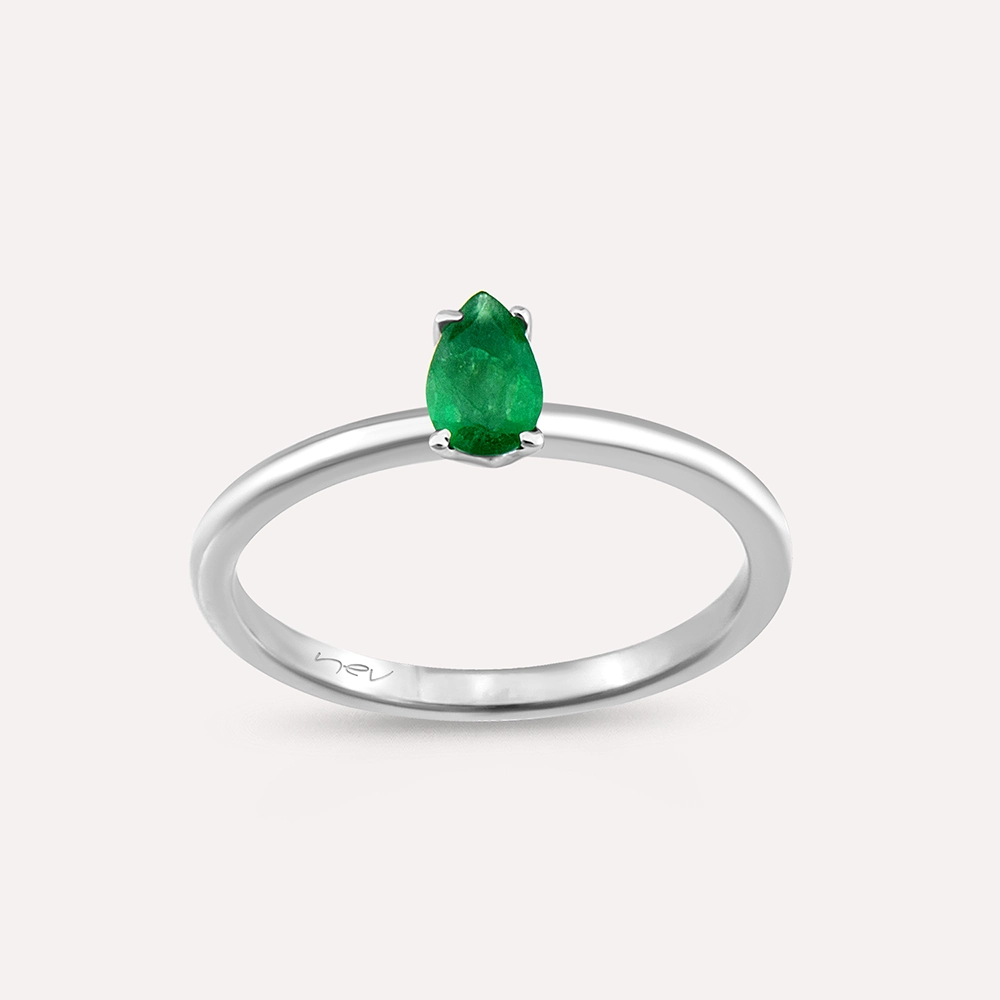Janet 0.27 CT Damla Kesim Zümrüt Taşlı Beyaz Altın Yüzük - Nev Jewellery (1)