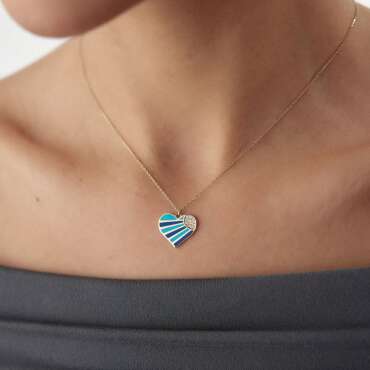 Kalp Mineli Taşlı Kolye - NEV JEWELLERY