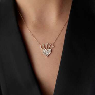 Kalpli Taşlı Kolye - NEV JEWELLERY (1)
