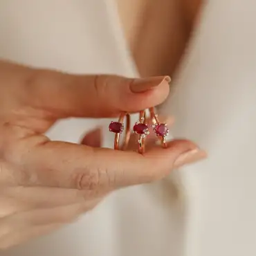 Leah 0.71 CT Yakut ve Pırlanta Taşlı Rose Altın Yüzük - Nev Jewellery (1)