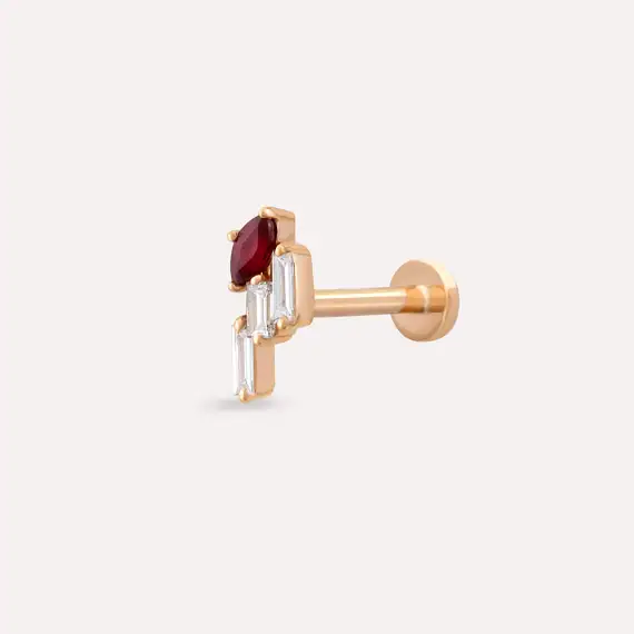 Loe Red Safir ve Baget Pırlanta Taşlı Rose Altın Piercing - 1