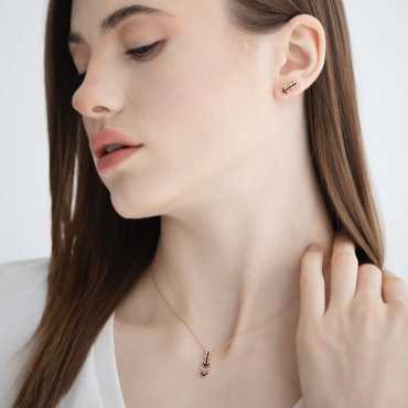 Malin Arrow Pırlanta Taşlı ve Bordo Mineli Küpe - Nev Jewellery (1)