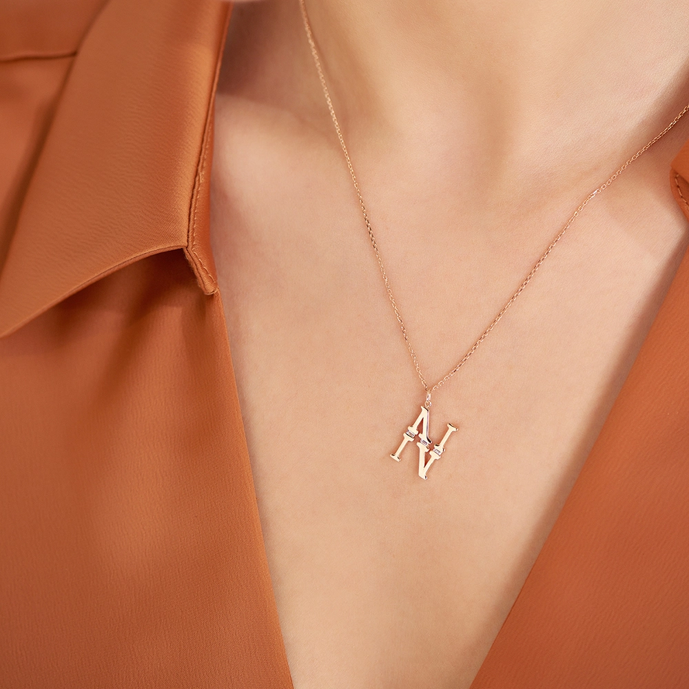 N Harf 0.04 CT Baget Pırlanta Taşlı Rose Altın Kolye - Nev Jewellery (1)