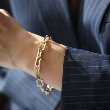 Nooky Yellow Gold Bracelet - Nev Jewellery (1)