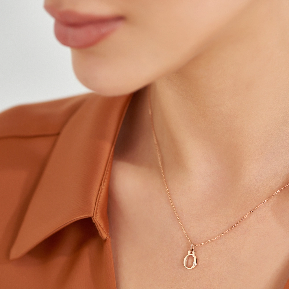 Ö Harf Baget Pırlanta Taşlı Rose Altın Kolye - Nev Jewellery (1)