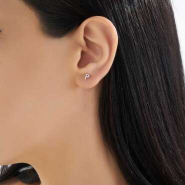 P Harf Pırlanta Taşlı Beyaz Altın Mini Tek Küpe - Nev Jewellery (1)