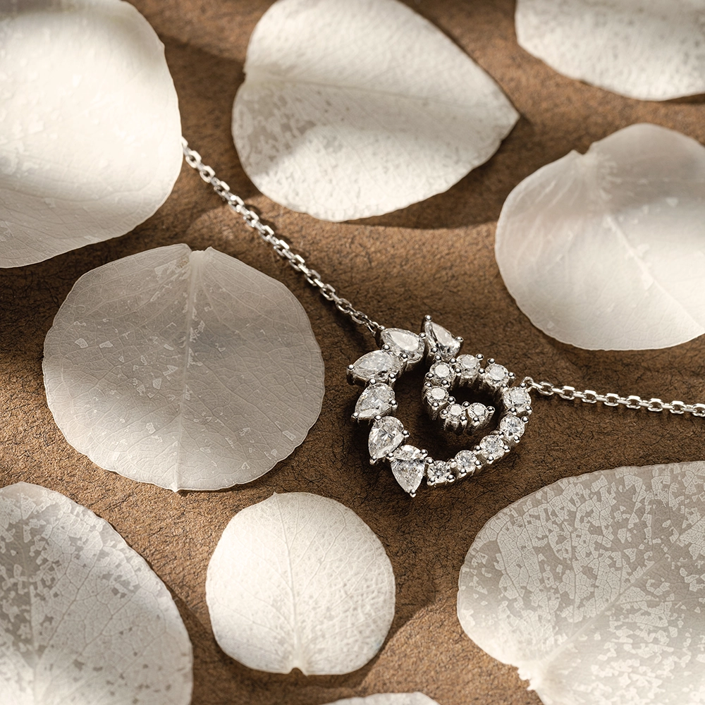 Peri 0.87 CT Damla Kesim Pırlanta Taşlı Beyaz Altın Kolye - Nev Jewellery (1)