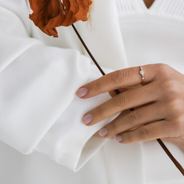 Petite Pırlanta Taşlı Rose Altın Yüzük - Nev Jewellery