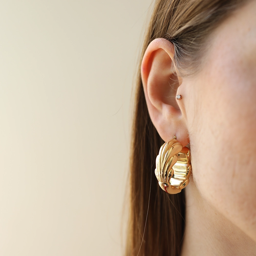Seashell Yellow Gold Italian Earring - 1