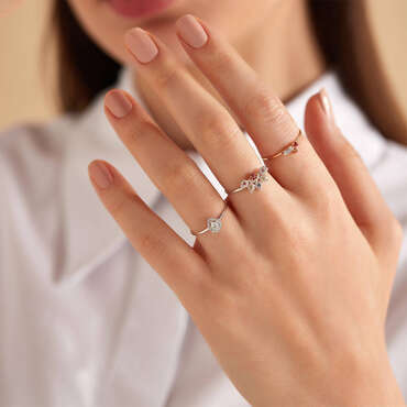 Seed 0.14 CT Multicolor Safir ve Baget Pırlanta Taşlı Yüzük - Nev Jewellery (1)