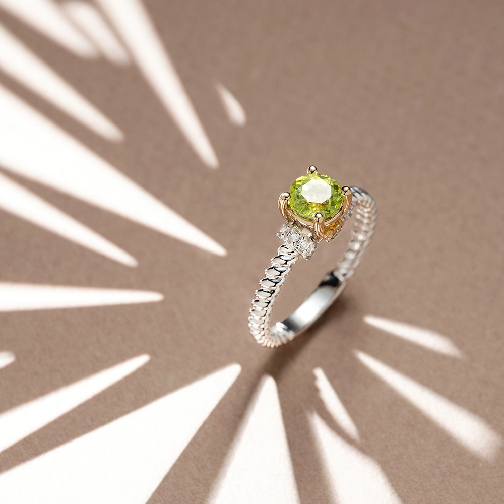 Valeria 1.22 CT Peridot ve Pırlanta Taşlı Beyaz Altın Yüzük - Nev Jewellery (1)