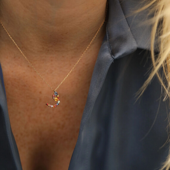 و Vav Harf 1.00 CT Pırlanta ve Multicolor Safir Taşlı Rose Altın Kolye - Nev Jewellery